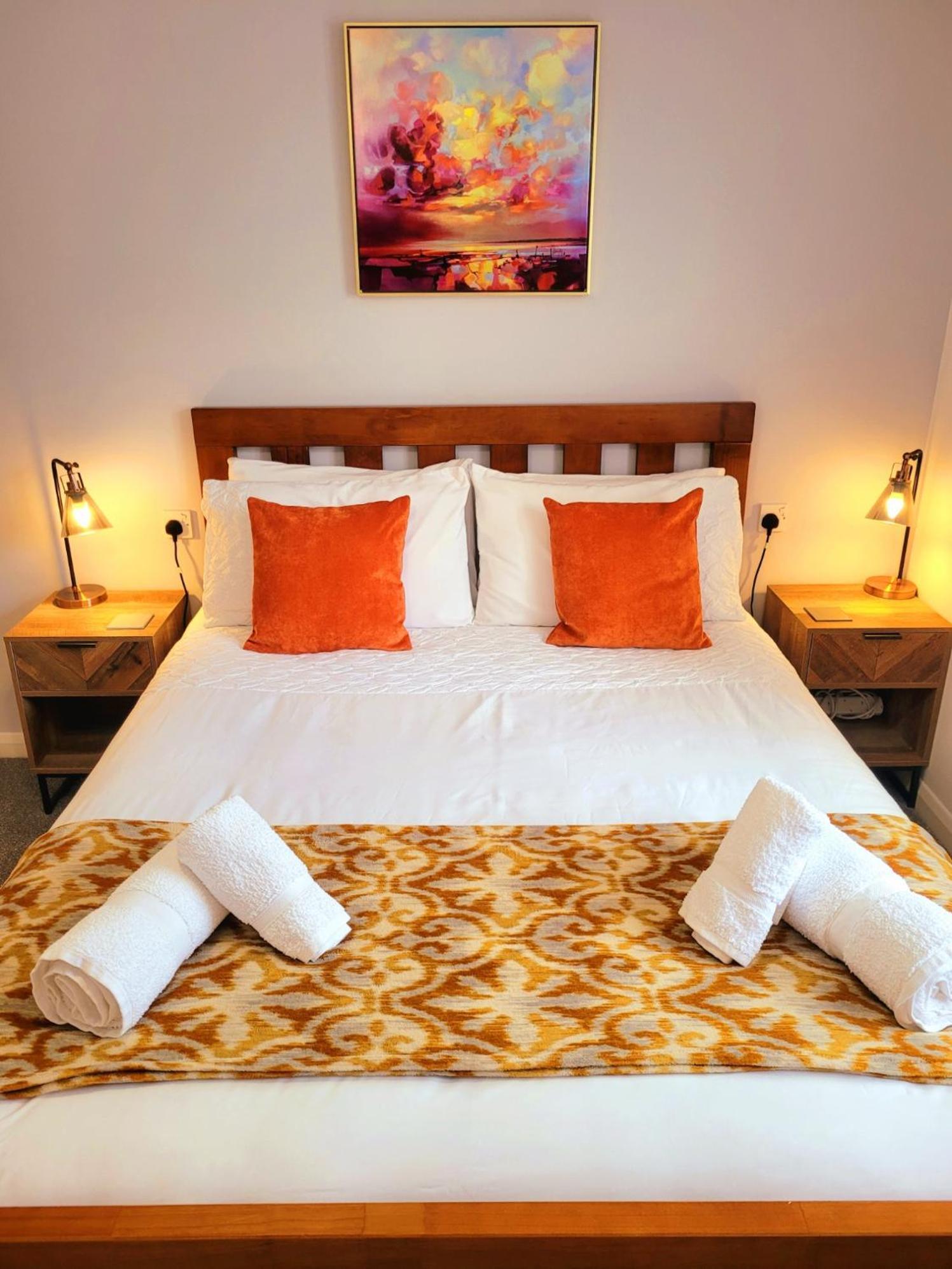1 Merchants Gate - 2 Bedroom, City Apartment With Private Parking ยอร์ค ภายนอก รูปภาพ
